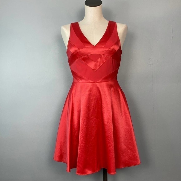 HAILEY Logan Adrianna Papell Red Embossed Satin Short A-Line Dress Juniors' 5/6 - Picture 1 of 11
